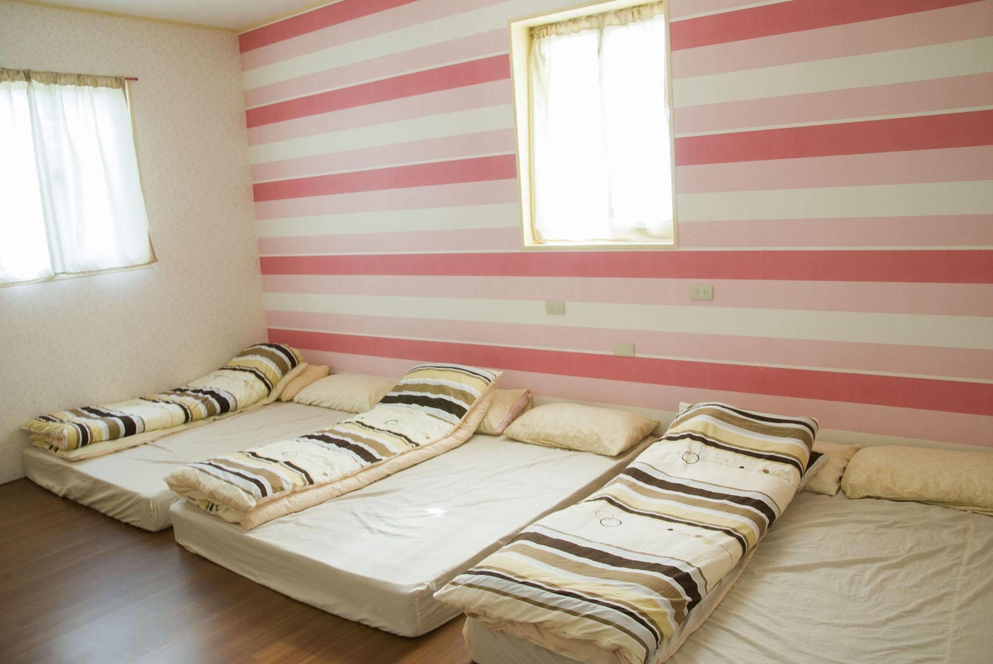 Song Youf Hostel Zhongpu Buitenkant foto